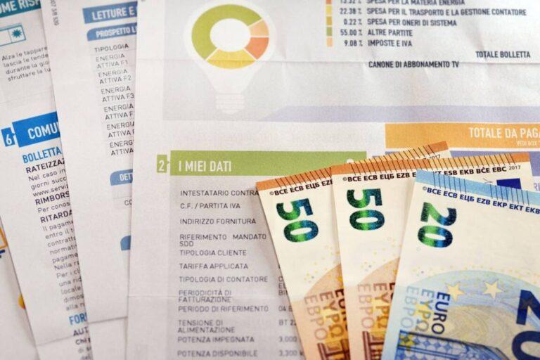 Caro bollette, dal Comune di Umbertide un fondo di 92mila euro per sostenere i pensionati 