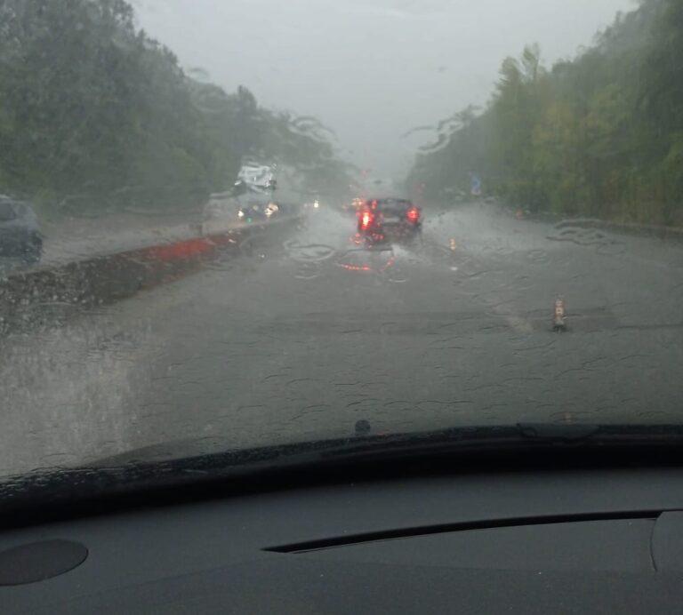 Allerta meteo fino alle 24 di oggi, raccomandazioni dalle autorità