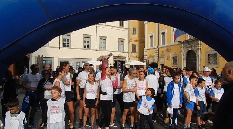 Grande successo per la prima edizione di “5000 metri antiviolenza”, in 120 per dire no alla violenza sulle donne attraverso lo sport￼