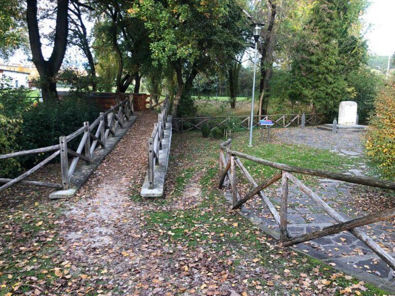 Interventi di manutenzione per oltre 67mila euro su tre ponti pedonali in legno all’interno di percorsi ciclopedonali naturalistici e storici