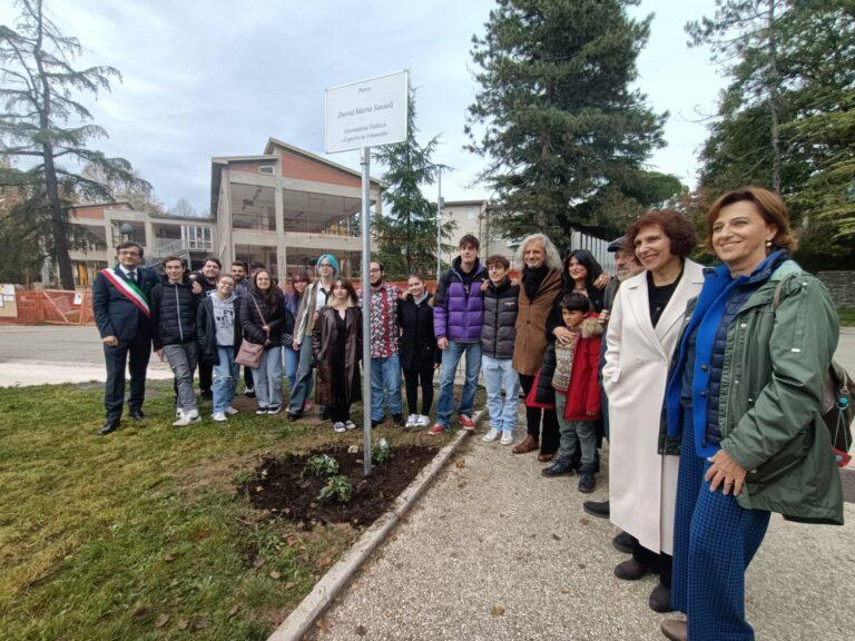 Parco Pubblico in Largo Mons. Luigi Di Liegro da oggi porta anche il nome di David Maria Sassoli