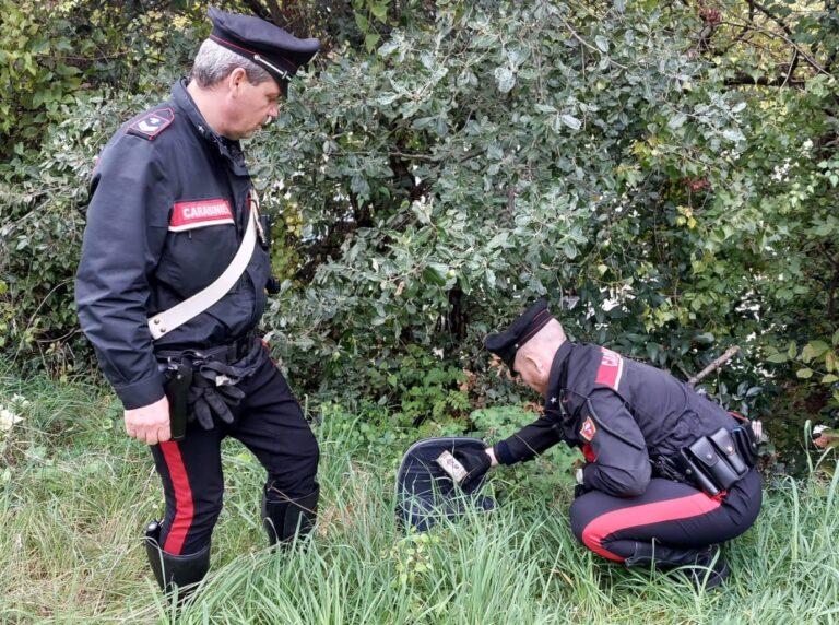Chiama il 112 per una borsa sospetta rinvenuti 600 gr. di hashish