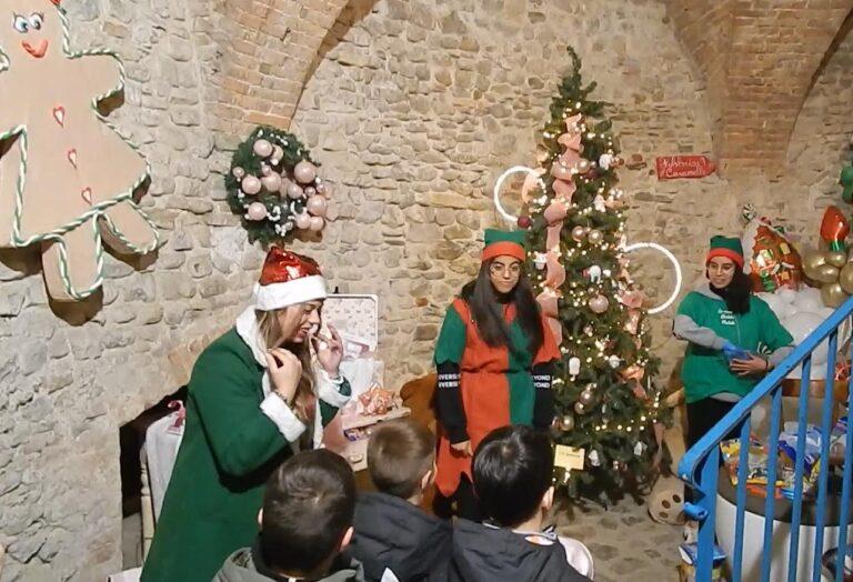 Sabato e domenica torna “Il Villaggio di Babbo Natale” alla Rocca, tutte le iniziative natalizie in programma in città nel fine settimana