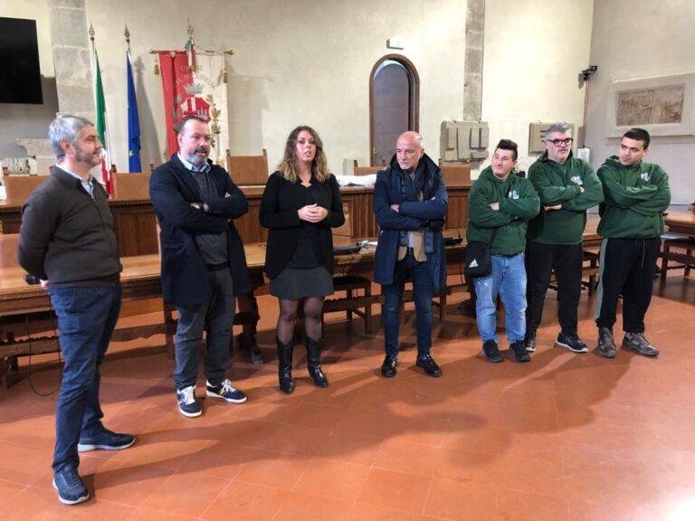 Innovativo progetto di agricoltura sociale – Si chiama “dream team” il servizio di pronto intevento “verde” che vede protagonisti sette ragazzi cresciuti e formati professionalmente all’interno della Coopeartiva “La Rondine” a Maccarello