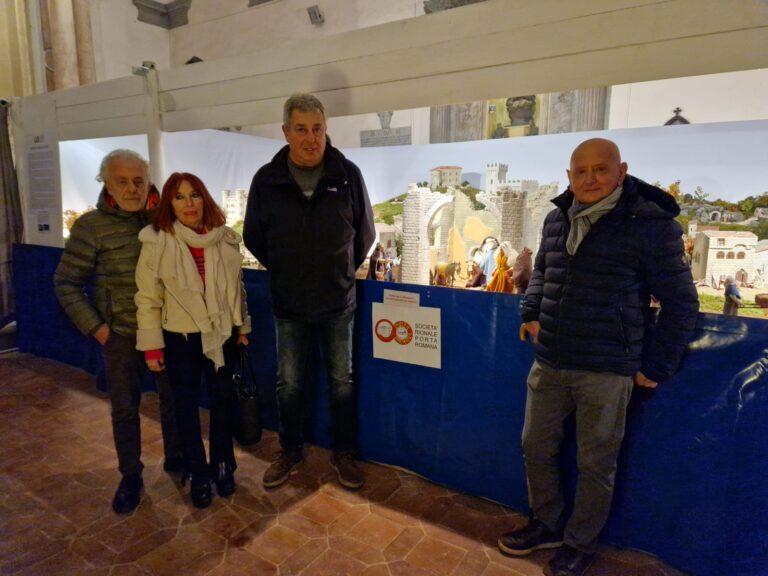 “Tra servi e padroni nasce Gesù”, visitabile il presepe della Società Rionale di Porta Romana che come da tradizione è stato allestito nella chiesa di Santa Marta