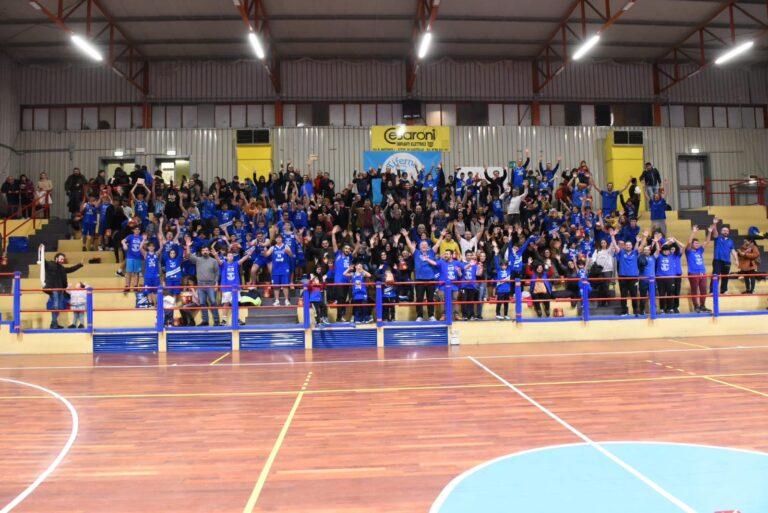 Si e’ svolta sabato 17 dicembre al PalaJoan la festa di Natale della Tiferno Pallacanestro