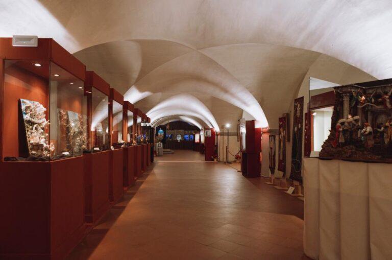 Boom di visitatori da tutta Italia e dall’estero alla XXI° edizione della Mostra Internazionale di Arte Presepiale: già superata la soglia record di presenze del 2019 – Decisa la proroga a domenica 8 Gennaio – Tante le visite eccellenti, fra cui l’attrice Valentina Lodovini