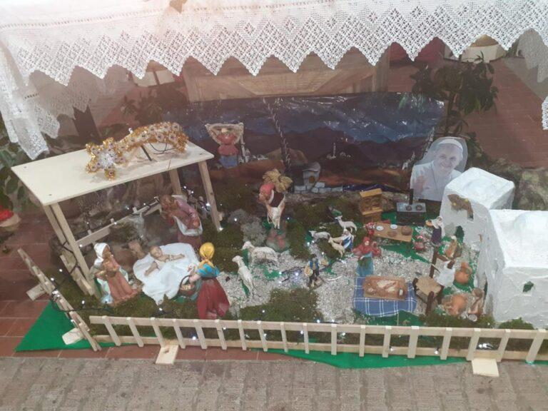 Realizzato nella parrocchia degli Astucci un piccolo presepe collegato alla festa di santa Marta che si celebra alla fine di Luglio