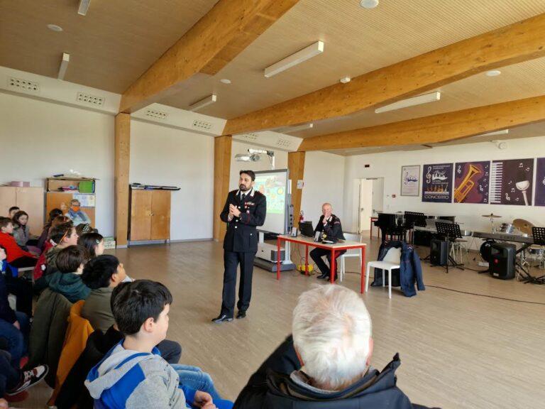 Cultura della legalità, Carabinieri a lezione nelle scuole di Sansepolcro
