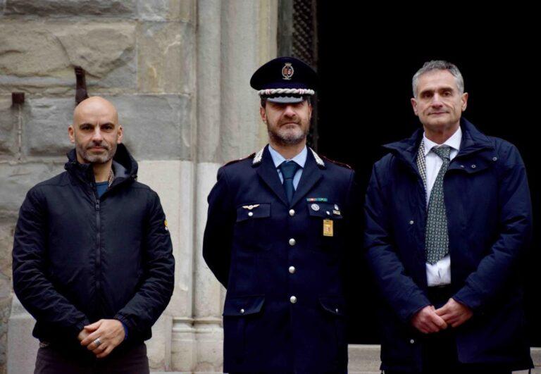 Maggiore presenza degli agenti della Polizia Locale nel centro storico e nel territorio comunale: rimodulati turni e servizi – Sindaco, Luca Secondi e assessore alla “municipale”, Rodolfo Braccalenti: “polizia locale capace di dare voce alle istanze di sicurezza del cittadino e in grado sempre più di collaborare con le altre forze dell’ordine e polizia”