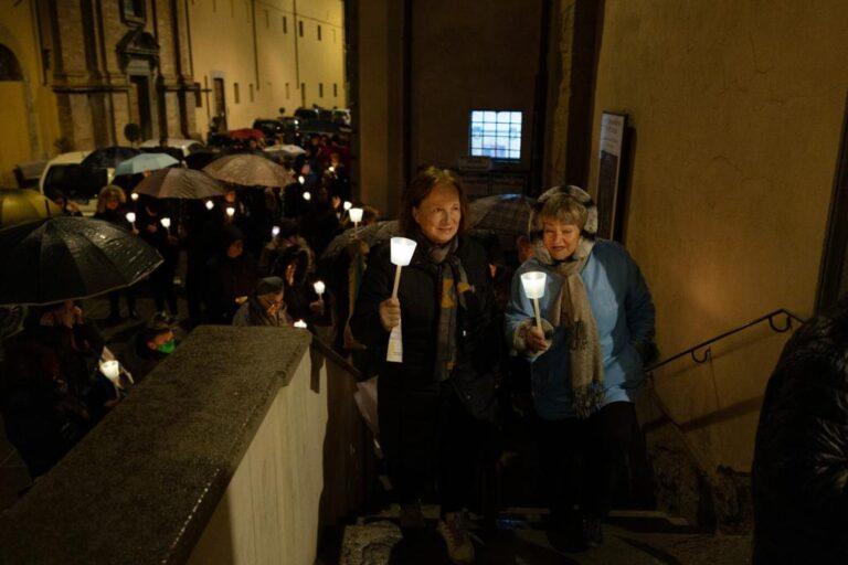 Venerdì 24 febbraio la fiaccolata per la pace con oltre trecento persone