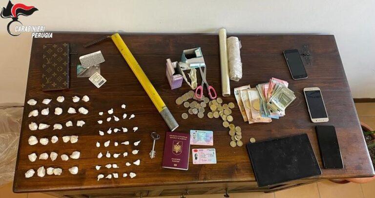 Barricato in casa, arrestato spacciatore