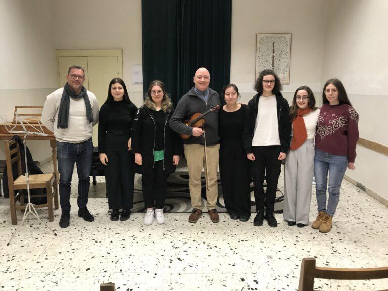 Musica al Centro: Concerto e masterclass di David Russell,