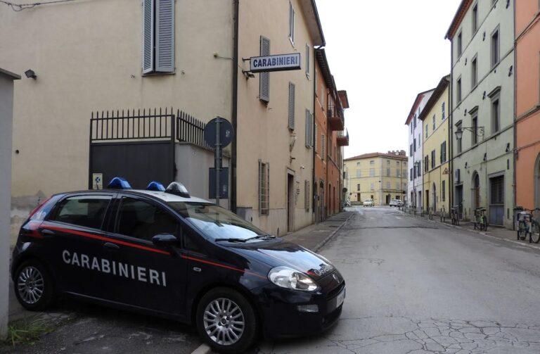 Furti con destrezza, una persona denunciata