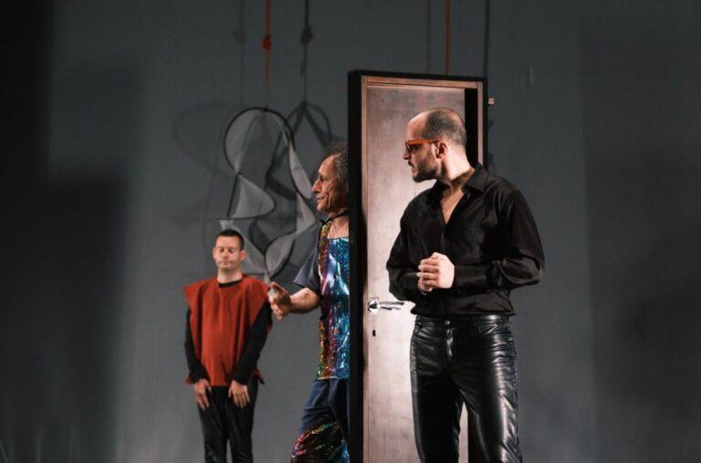 Con Ybris di Antonio Rezza si chiude la Stagione di prosa e danza del Teatro degli Illuminati di Città di Castello