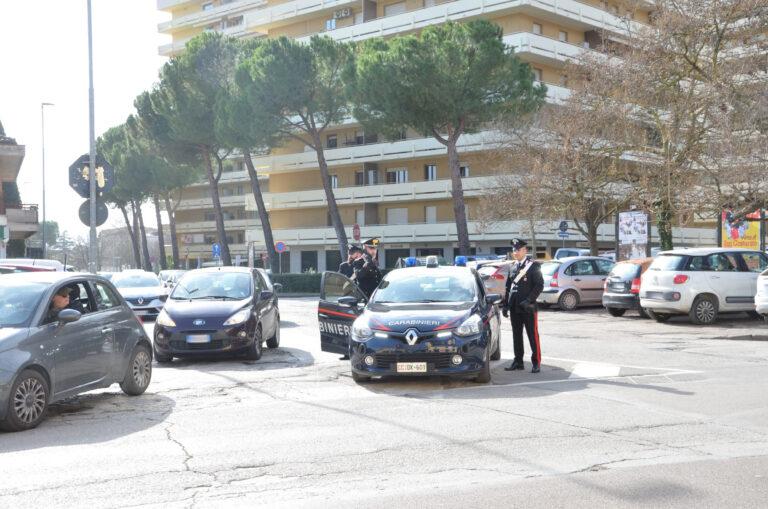 Vendevano MDMA fuori dalla discoteca, scatta l’arresto