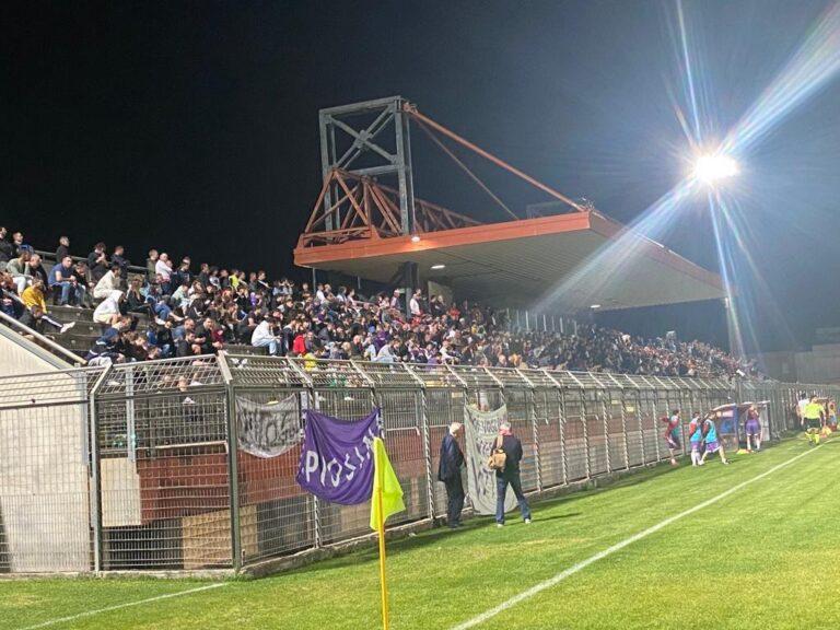 Stadio pieno per la finale della Coppa Umbria Amatori di calcio FIGC al “Bernicchi” tra GS Piosina e Arci Cerbara