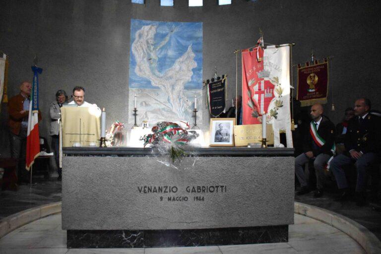 Per il 79° anniversario della fucilazione di Venanzio Gabriotti una riflessione ampia nel segno della Costituzione sui temi della libertà, della democrazia, dell’antifascismo e dell’unione tra i popoli, ma anche della lotta al terrorismo e alla mafia