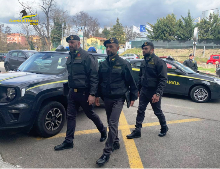 Truffa ai danni di imprenditori orafi. denunciati due soggetti all’autorita’ giudiziaria e sequestrati 135.000 euro