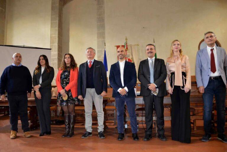 Centro storico: tavolo di confronto fra istituzioni, titolari di attività commerciali, rappresentanti delle associazioni di categoria, cittadini e società rionali