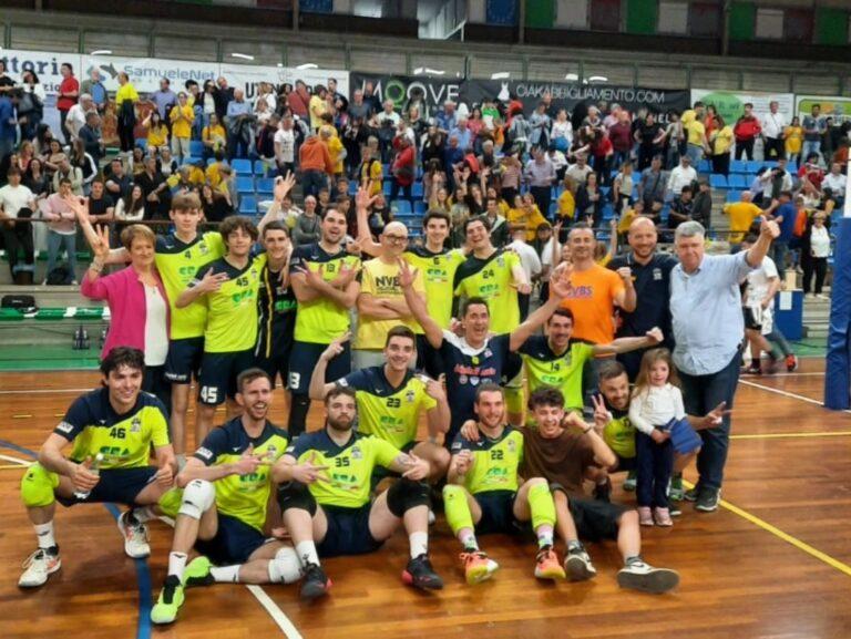 Pallavolo: la New Volley Sansepolcro in serie B, in tribuna anche il sindaco, grande appassionato di volley