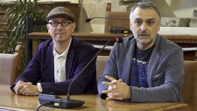 I Tifernauti tornano protagonisti dell’estate di Città di Castello con “Dj Shopping”: una settimana di spettacoli, installazioni e laboratori nel segno dell’ecologia e della musica, con i negozi aperti sotto le stelle e due eventi clou con DJ Ralf (29 giugno) e Max Casacci dei Subsonica, insieme al ricercatore del CNR Mario Tozzi (6 Luglio)