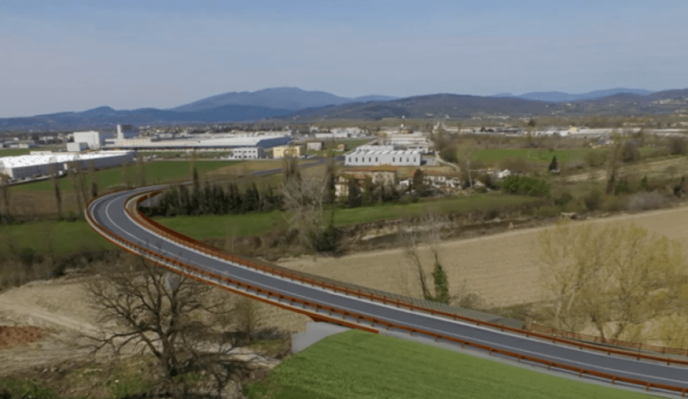 Secondo ponte sul Tevere le immagini della prima auto che lo percorre