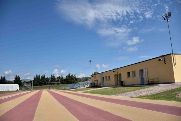 Restyling da 200 mila euro per la pista di atletica Angiolo Monti: il sindaco Luca Secondi e l’assessore allo Sport Riccardo Carletti ringraziano la Provincia di Perugia per aver stanziato i fondi necessari alla manutenzione straordinaria nel bilancio di previsione 2023-2025