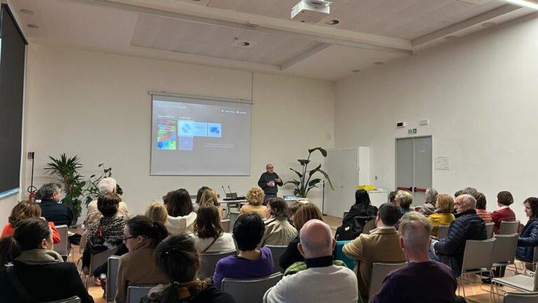 La Biblioteca Carducci ha inaugurato domenica scorsa, 5 novembre, la riapertura nei pomeriggi domenicali, come previsto dall’orario invernale