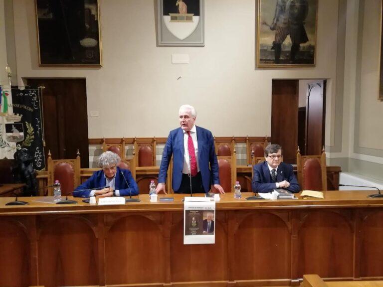 Presentato a palazzo delle laudi il libro “Cosimo i dei Medici” di Eugenio Giani