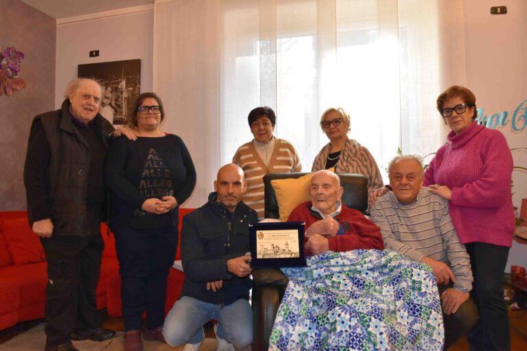 100 candeline per Ero Sartorello il decano dei fornai di Città di Castello