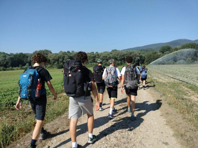 Pellegrinaggi: tanti i viandanti che, lungo i sentieri della zona, cercano i luoghi di san Francesco, santa Veronica e santa Margherita, bilancio positivo per accoglienza ed ospitalità.