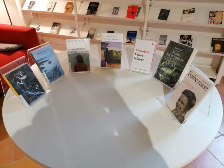 Città di Castello: “Giorno del Ricordo”, bandiere a mezz’asta listate a lutto ed una sezione di libri e testi a temi dedicata in biblioteca