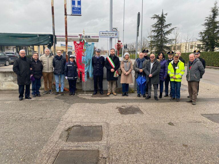 Citerna: Giorno del Ricordo, l’Amministrazione Comunale omaggia con un mazzo di rose rosse i martiri delle Foibe
