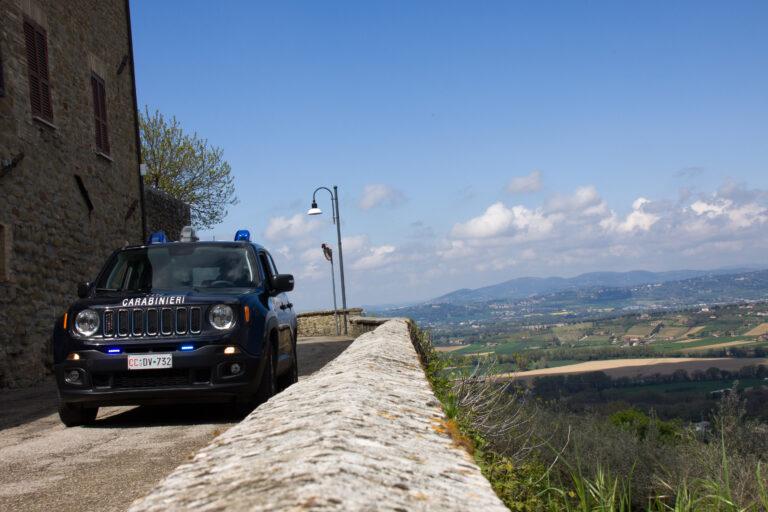 Bettona – Vaga in stato confusionale, soccorsa dai carabinieri