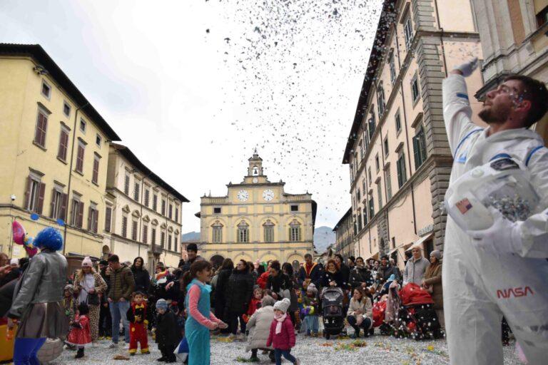 Domenica 11 febbraio appuntamento dalle ore 15.00 con il “Carnevale in piazza” nel centro storico di Città di Castello