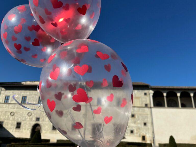 Arte e Amore. Per San Valentino il contest #unapinacotecadibaci nella Pinacoteca comunale di Città di Castello