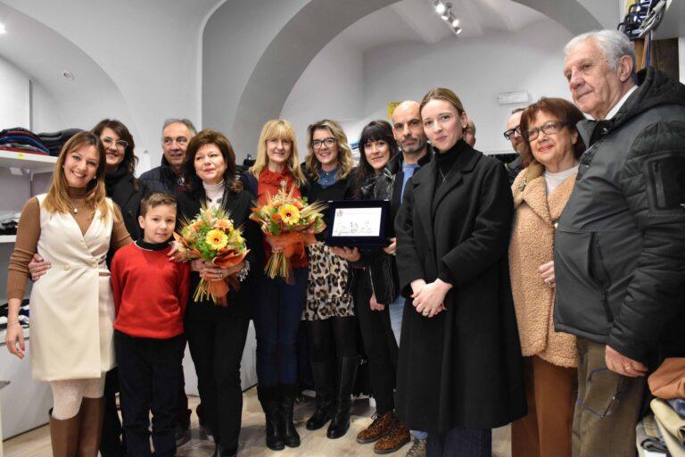 Città di Castello: Un negozio di abbigliamento che ha fatto la storia della città e vestito alla “moda” diverse generazioni. Dopo 56 anni di onorata attività oggi ha chiuso i battenti il negozio Argeo