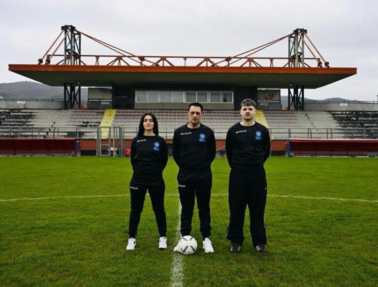 Una famiglia di arbitri di calcio: a casa Benni esclusa la mamma, babbo e figli indossano la divisa d’ordinanza con fischietto