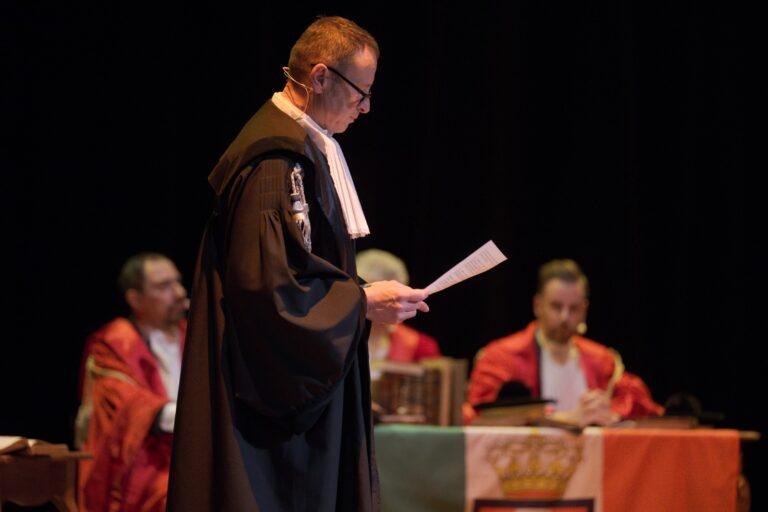Città di Castello: Tutto esaurito ieri sera al teatro degli Illuminati per lo spettacolo “il femminicidio di Contessa Lara e Il processo Pierantoni”