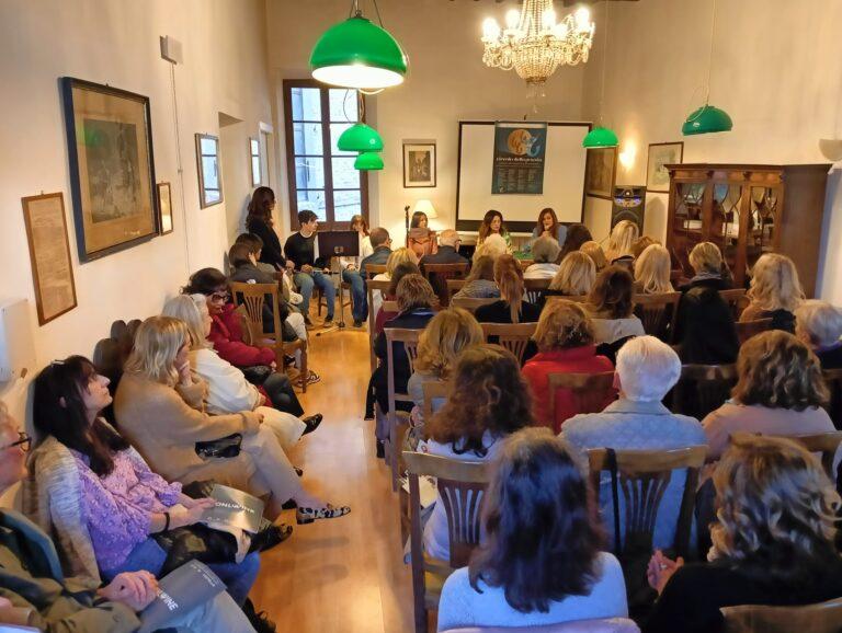 Ieri ultimo appuntamento dell’iniziativa Circolo della Poesia con la poetessa Antonella Radicchi