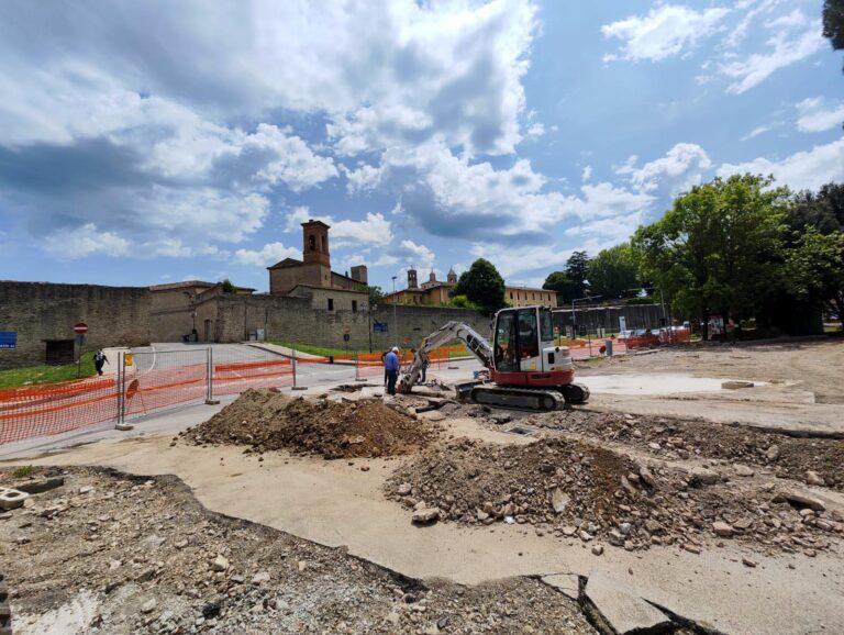 Conto alla rovescia per i lavori della rotatoria del Cassero: durante il cantiere viale Nazario Sauro resterà sempre aperta alla circolazione veicolare e saranno sempre disponibili sia le scale mobili