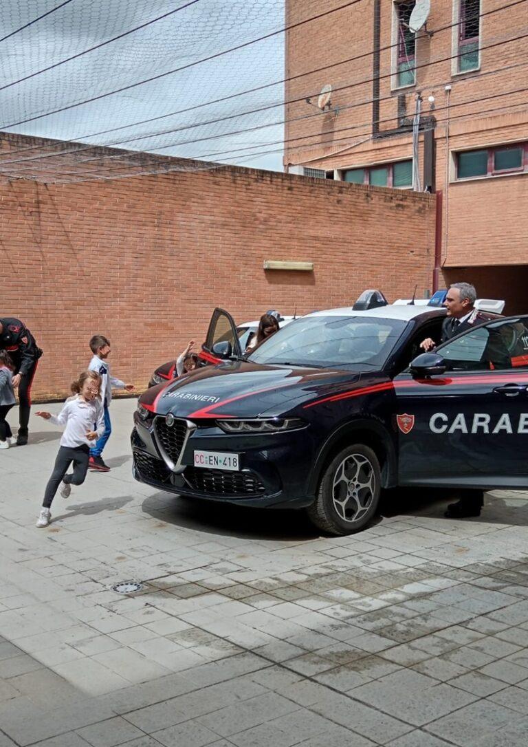 Perugia: classi delle materne in visita al Comando Provinciale in ricordo di Donato Fezzuoglio
