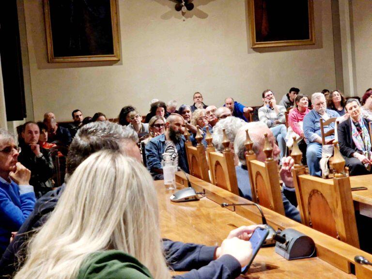 ADESSO Riformisti per Sansepolcro: “Successo per l’incontro con commerciati e cittadini del centro storico. Dispiaciuti per l’assenza di rappresentanti dell’Amministrazione, seppur invitati, ma noi rimaniamo disponibili fin da subito a condividere un progetto di rilancio” 