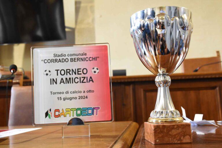 “Torneo in Amicizia” in campo per la solidarietà: comune, forze dell’ordine e di polizia, vigili del fuoco ed Asp Muzi Betti pronti all’inedita sfida di calcio per una nobile causa