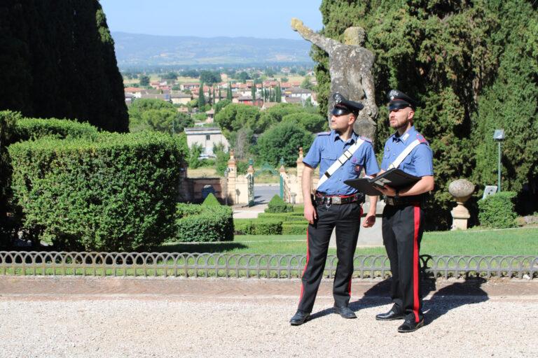 Spello: rubano lo zaino ad un turista, tre persone denunciate