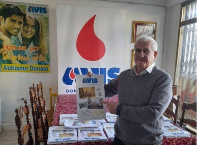Torre Civica illuminata di rosso e raccolta di sangue straordinaria presso il SIT di Città di Castello nella Giornata del donatore di sangue