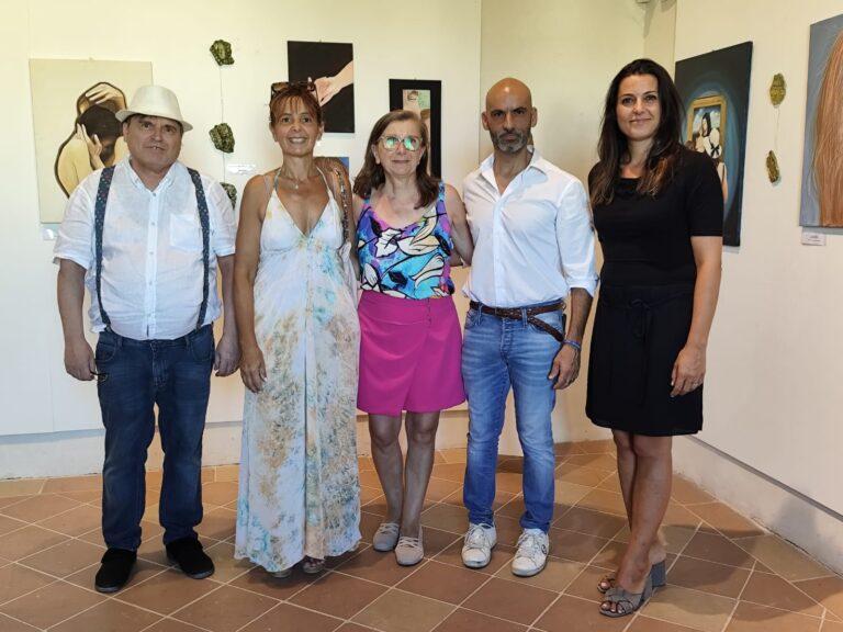 Inaugurata la mosta a Città di Castello “DIVINESSENZE” del M°Annunzia Fumagalli con opere dello scultore M° Nazzareno Tomassetti