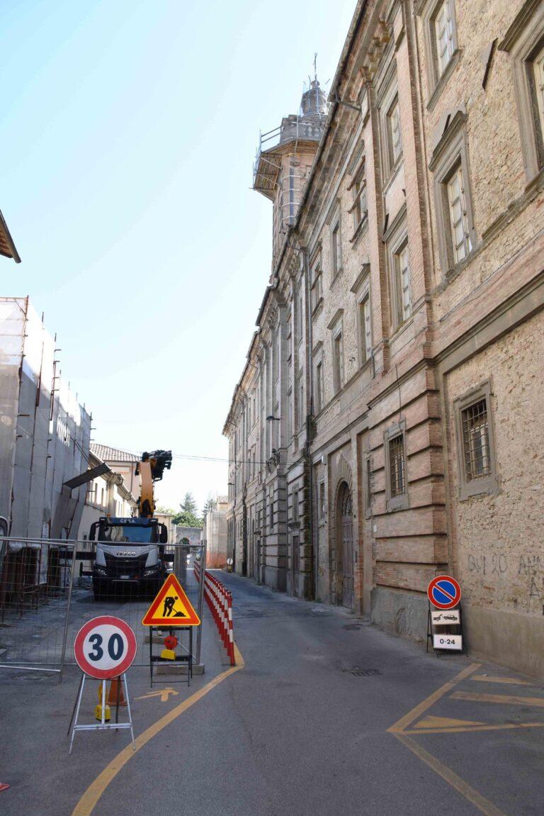 Lavori di messa in sicurezza all’ex ospedale: modifiche al transito e alla sosta veicolari da lunedì 5 a giovedì 8 agosto