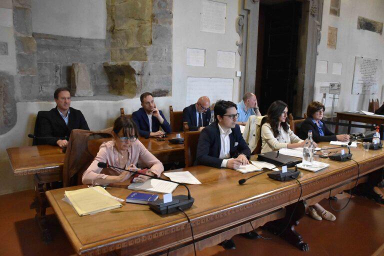 “No” del consiglio comunale ai tagli del Governo: la massima assise cittadina approva a maggioranza l’ordine del giorno firmato dai componenti del gruppo consiliare del PD